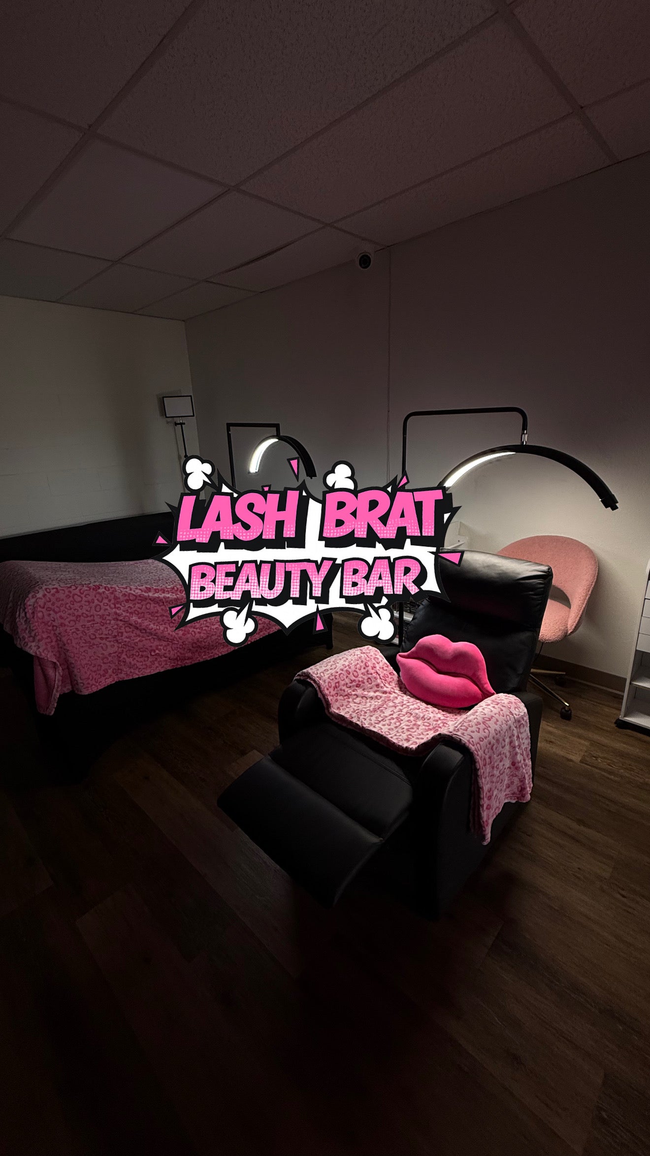 Lash/Wax Appointment Walk in $